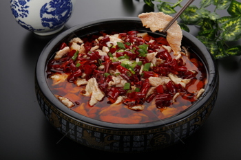 红油葱花水煮肉片家常菜